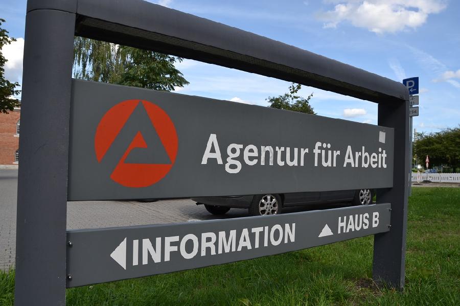 Agentur für Arbeit Schild