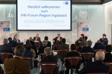 IHK_Forum_Blick aufs Podium IHK_Forum_Blick aufs Podium