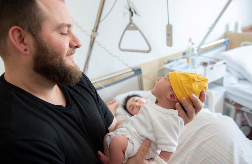 Geburt Vater und Baby_Klinikum Ingolstadt