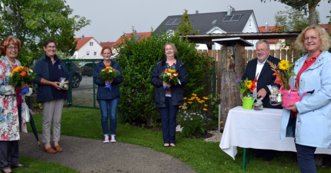 Sinnesgarten an die Bewohner von Stadtvilla Mathilde und Stadtvilla Helmut übergeben_Ingenium Stiftung