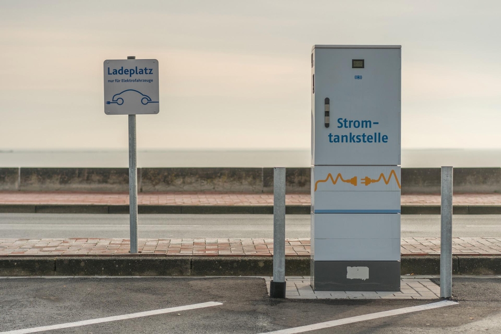 elektromobilität pixabay charging-station-gc423c16ea_1920