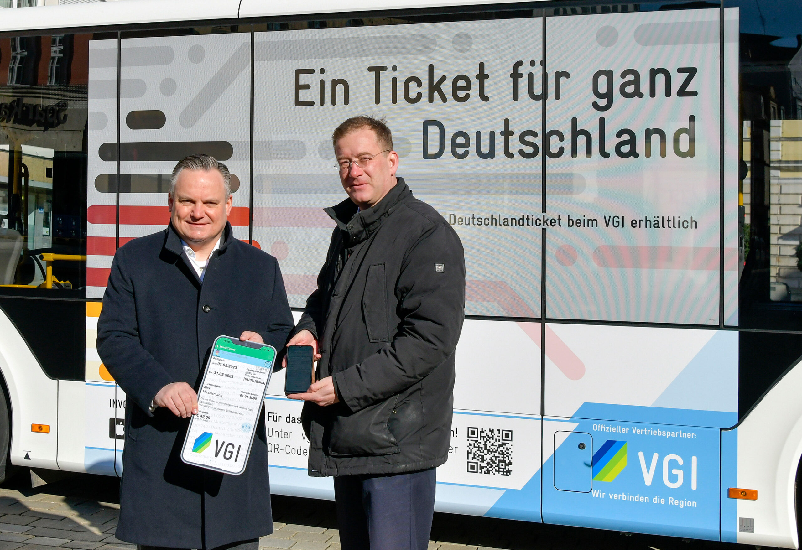 Deutschlandticket Vorverkauf gestartet Scharpf, Frank, Foto: Rössle/Stadt Ingolstadt