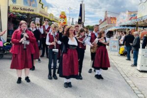 festumzug-herbstfest-2023_in-direkt_002