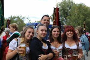 festumzug-herbstfest-2023_in-direkt_013