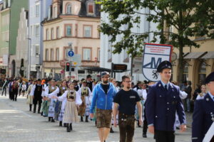 festumzug-herbstfest-2023_in-direkt_065