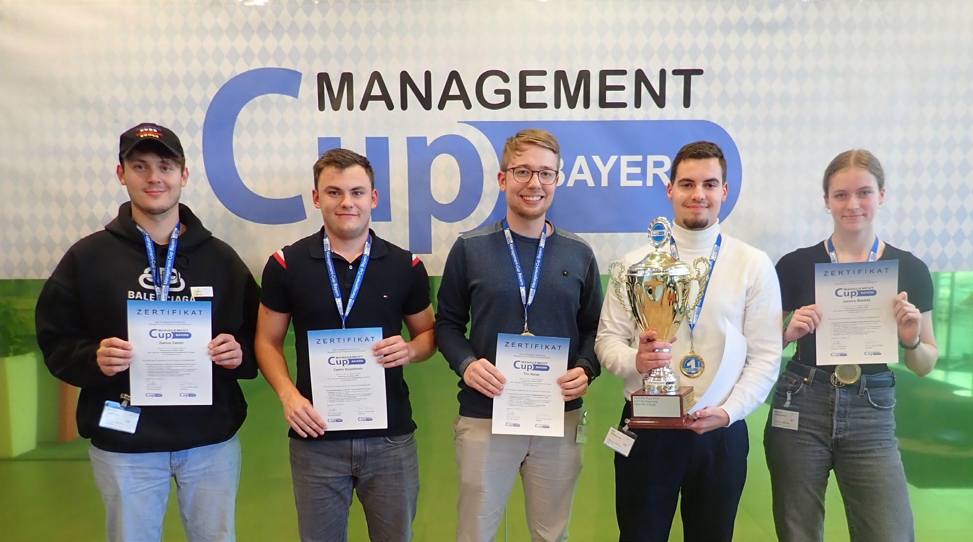 Management Cup