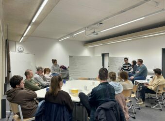 Vorweihnachtliche "Wiederverwendbar" auf dem Campus Neuburg