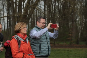 Bewegte Demo um den Baggersee