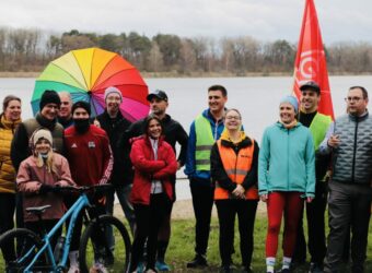 Bewegte Demo um den Baggersee