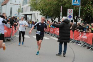 2024-04_halbmarathon_in-direkt_103